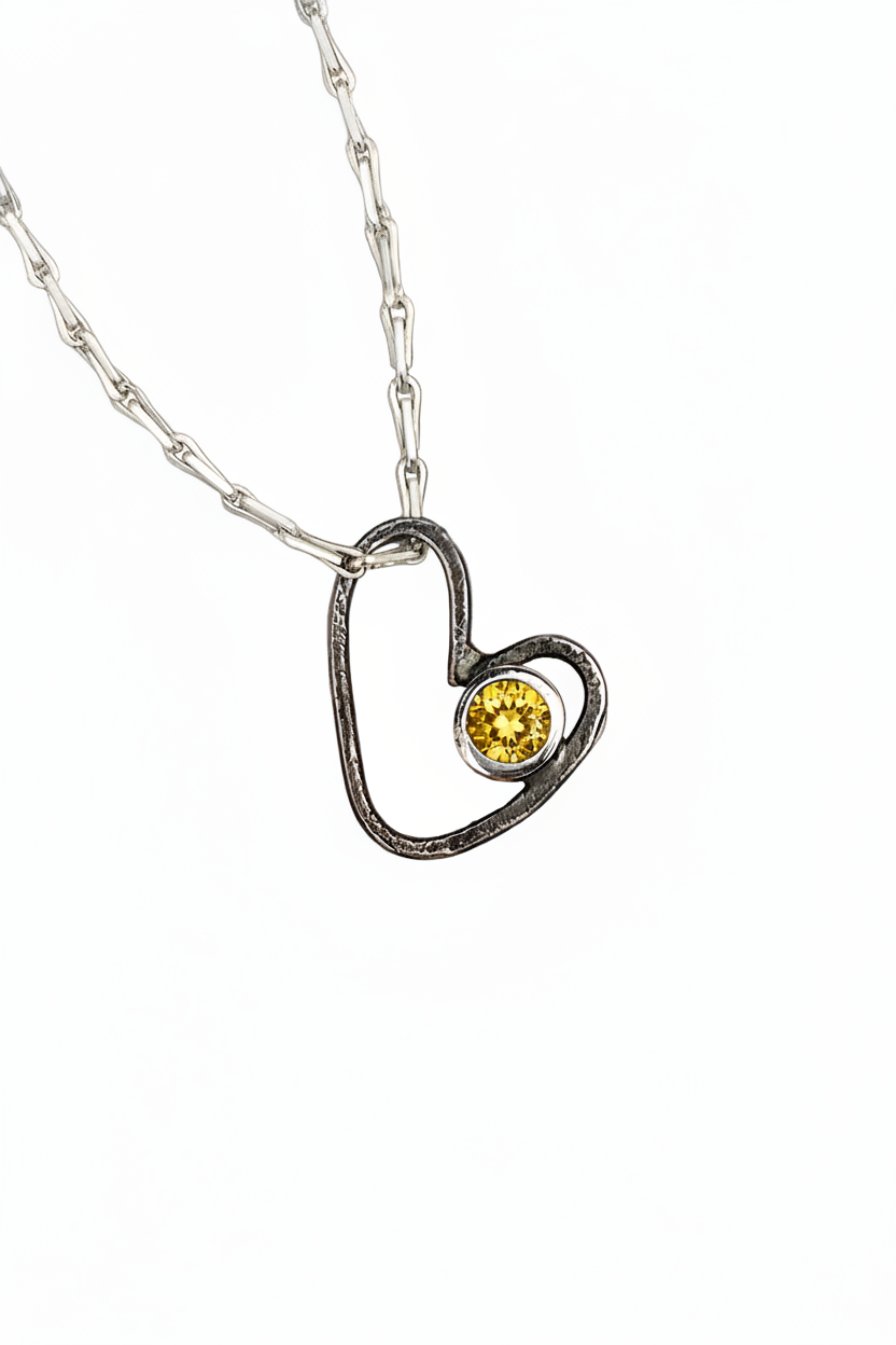 Queen of Hearts Pendant