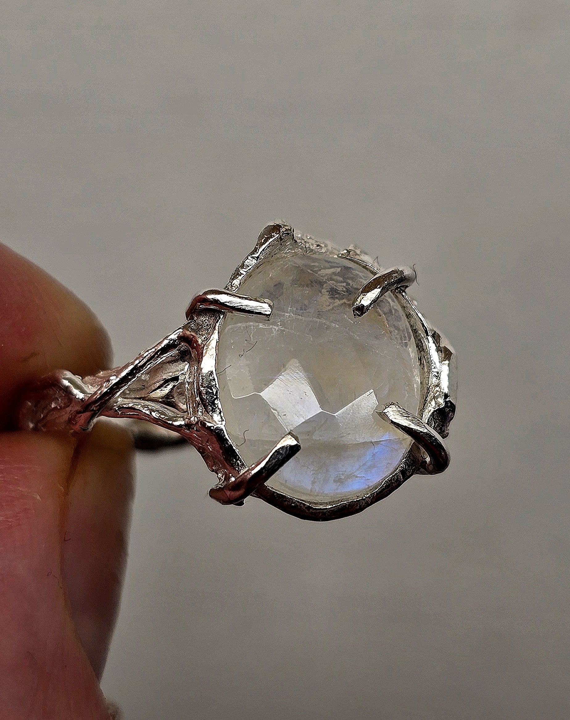 Aeris Ring in Silver