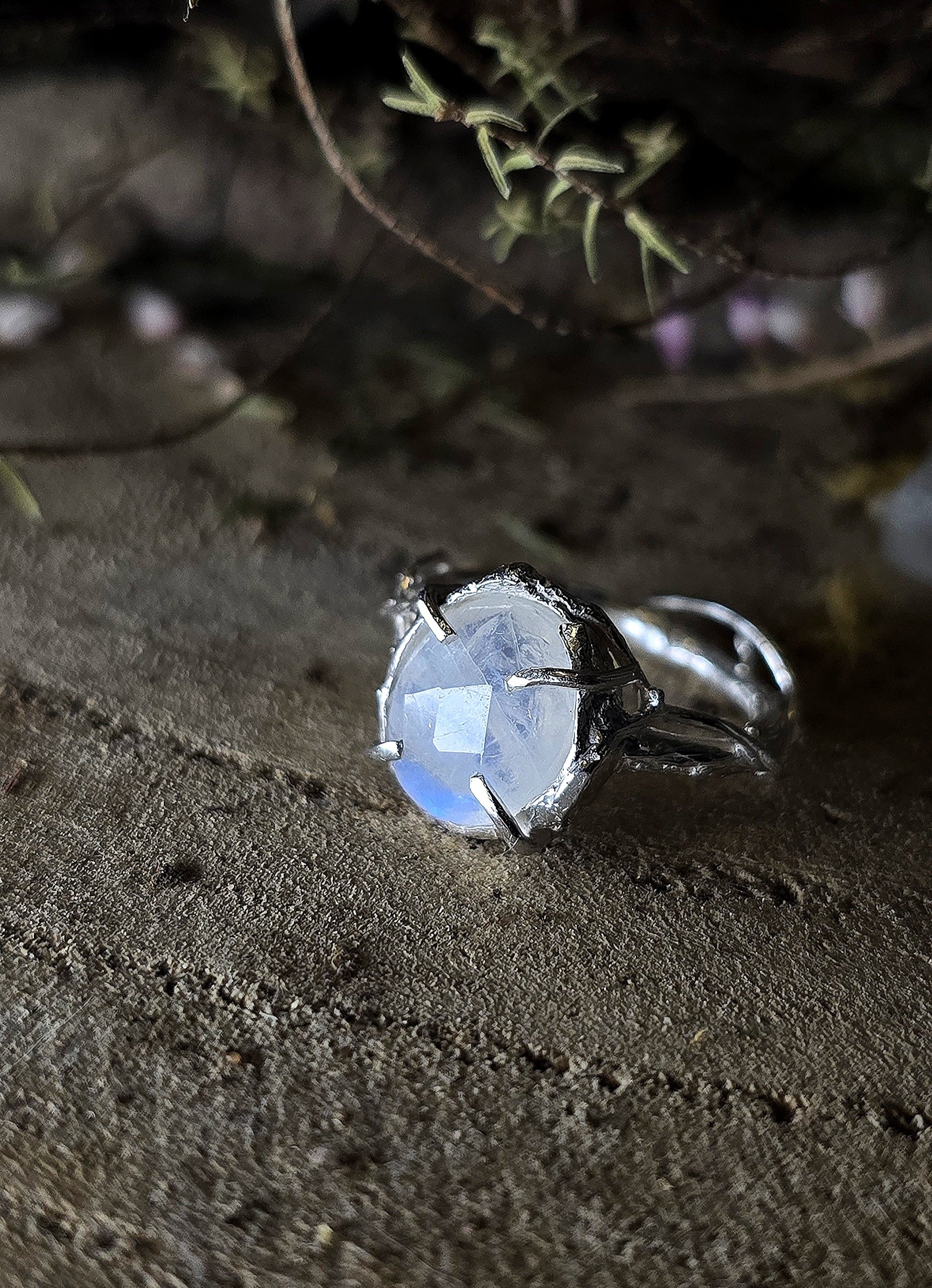 Aeris Ring in Silver